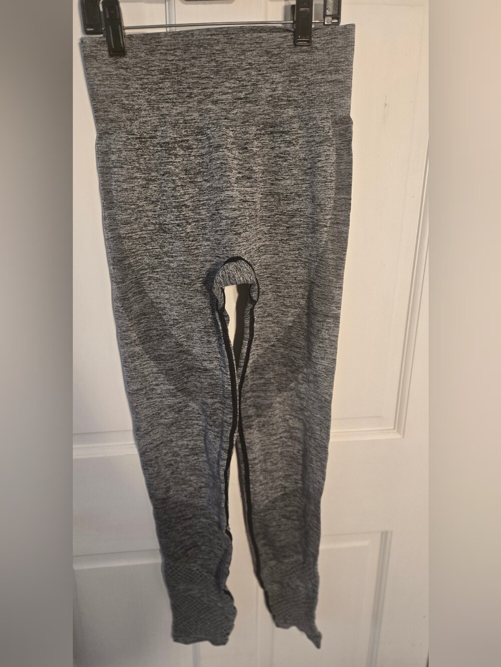 PINK Victoria's Secret Seamless Heather Gray Leggings with Thigh Cutout Size S